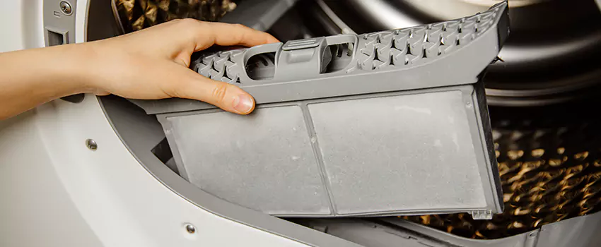 Signs Of A Clogged Dryer Lint Trap in Kuna, Idaho